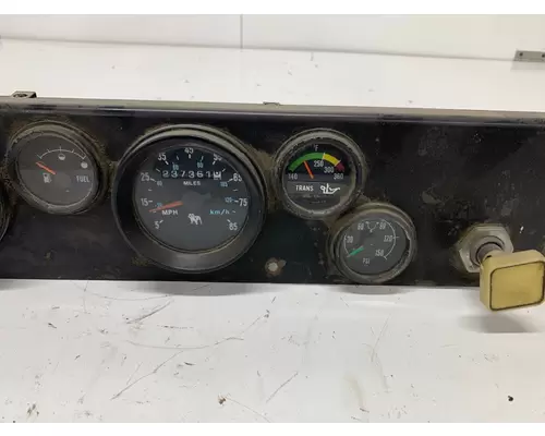 MACK MR688S Instrument Cluster