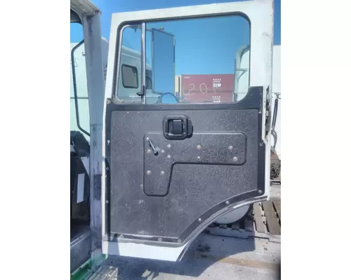 MACK MR688 CAB