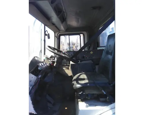 MACK MR688 CAB