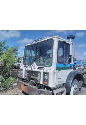MACK MR688 CAB