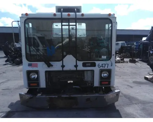 MACK MR688 CAB