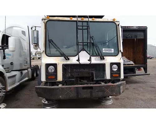 MACK MR688 CAB
