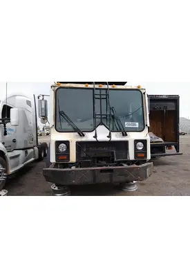 MACK MR688 CAB