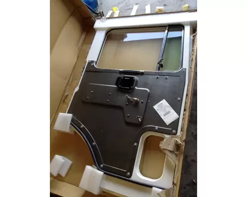 MACK MR688 DOOR ASSEMBLY, FRONT