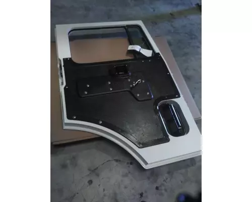 MACK MR688 DOOR ASSEMBLY, FRONT