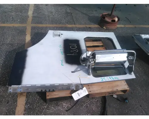 MACK MR688 DOOR ASSEMBLY, FRONT