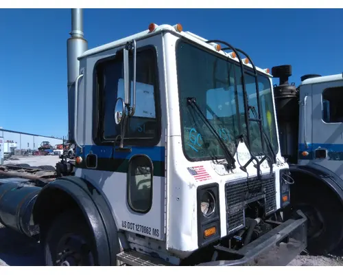 MACK MR688 DOOR ASSEMBLY, FRONT