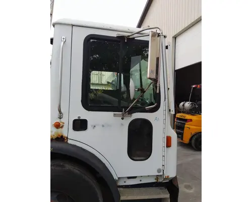 MACK MR688 DOOR ASSEMBLY, FRONT
