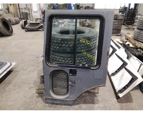 MACK MR688 DOOR ASSEMBLY, FRONT