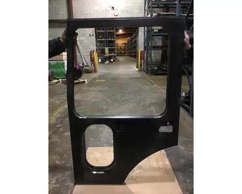 MACK MR688 DOOR ASSEMBLY, FRONT