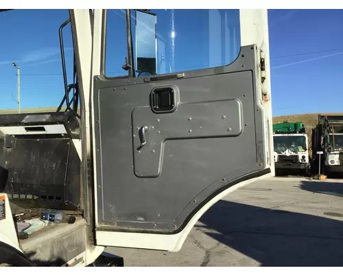 MACK MR688 DOOR ASSEMBLY, FRONT