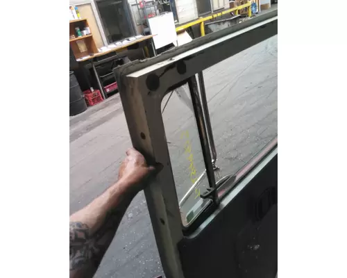 MACK MR688 DOOR ASSEMBLY, FRONT