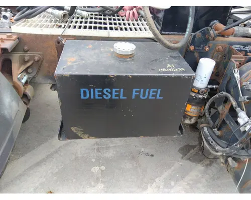 MACK MR688 FUEL TANK