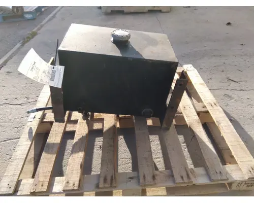 MACK MR688 FUEL TANK