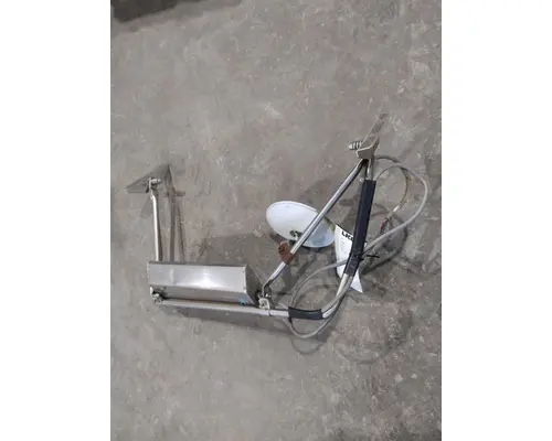 MACK MR688 MIRROR ASSEMBLY CABDOOR