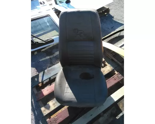 MACK MR688 SEAT, FRONT