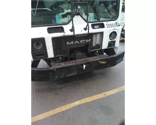 MACK MR690 BUMPER ASSEMBLY, FRONT