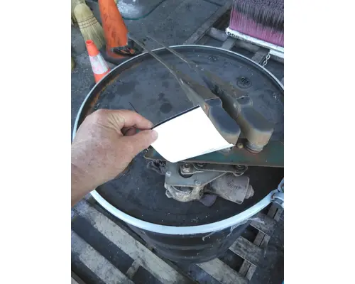 MACK MR690 WINDSHIELD WIPER MOTOR