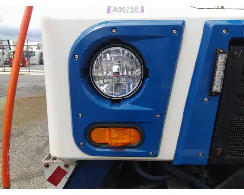 MACK MRU613 2008-2018 HEADLAMP ASSEMBLY