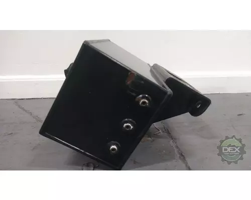 MACK MRU613 2612 expansion tank