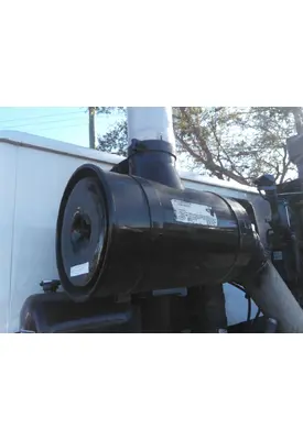 MACK MRU613 AIR CLEANER