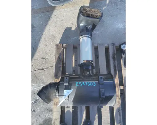 MACK MRU613 AIR CLEANER