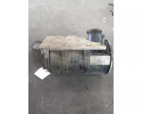 MACK MRU613 AIR CLEANER