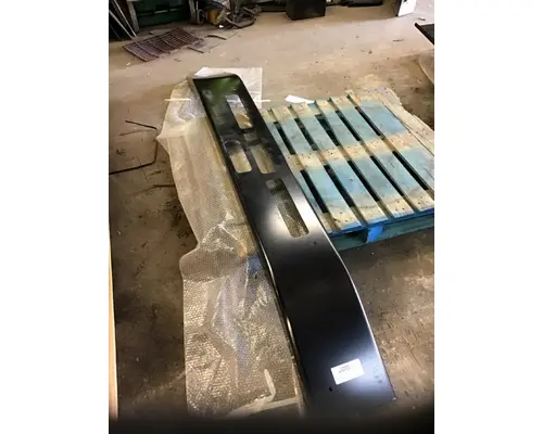 MACK MRU613 BUMPER ASSEMBLY, FRONT