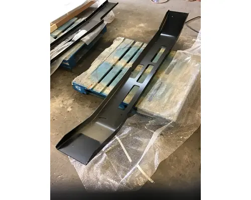 MACK MRU613 BUMPER ASSEMBLY, FRONT