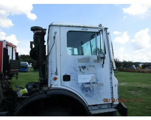 MACK MRU613 CAB