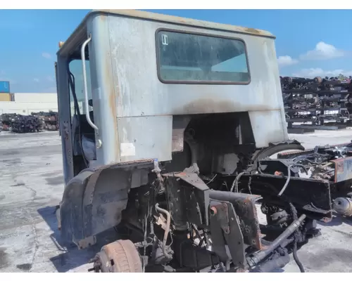 MACK MRU613 CAB