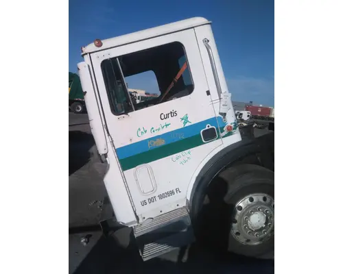 MACK MRU613 CAB
