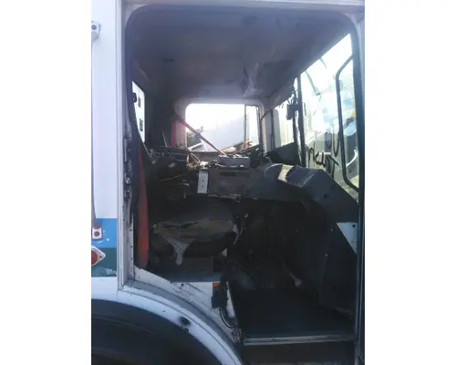 MACK MRU613 CAB