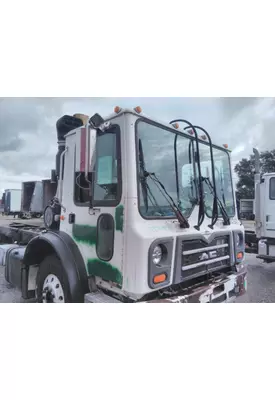 MACK MRU613 CAB