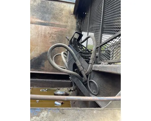 MACK MRU613 Complete Vehicle