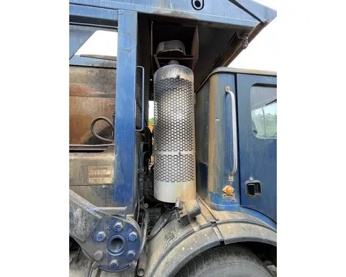 MACK MRU613 Complete Vehicle