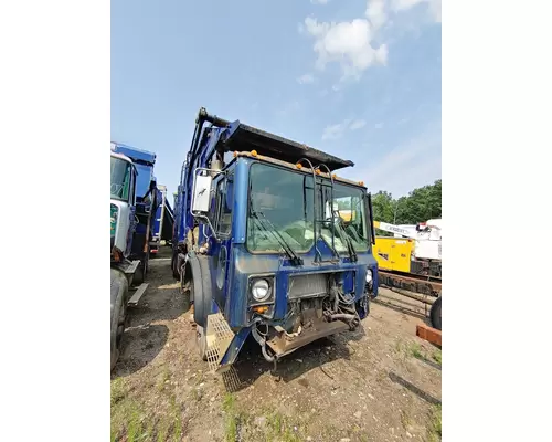 MACK MRU613 Complete Vehicle