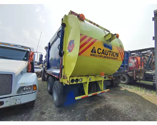 MACK MRU613 Complete Vehicle