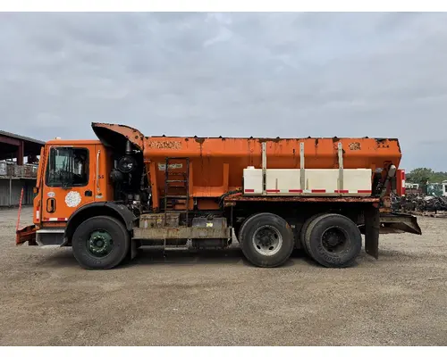 MACK MRU613 Complete Vehicle