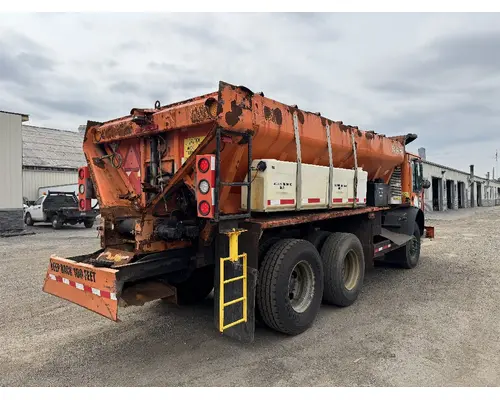 MACK MRU613 Complete Vehicle
