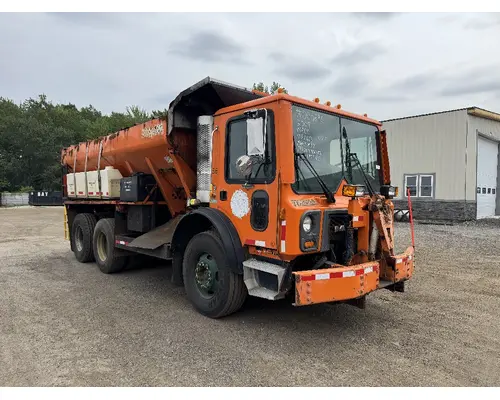 MACK MRU613 Complete Vehicle