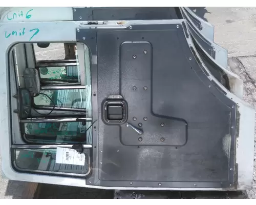 MACK MRU613 DOOR ASSEMBLY, FRONT
