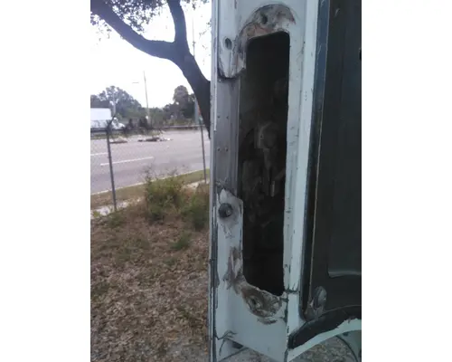 MACK MRU613 DOOR ASSEMBLY, FRONT