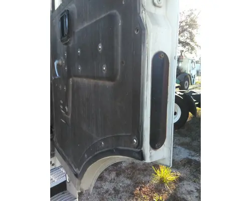 MACK MRU613 DOOR ASSEMBLY, FRONT