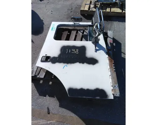 MACK MRU613 DOOR ASSEMBLY, FRONT