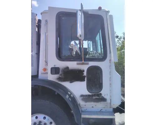 MACK MRU613 DOOR ASSEMBLY, FRONT