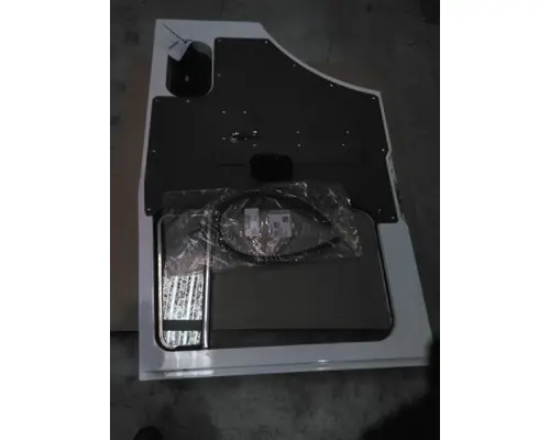MACK MRU613 DOOR ASSEMBLY, FRONT