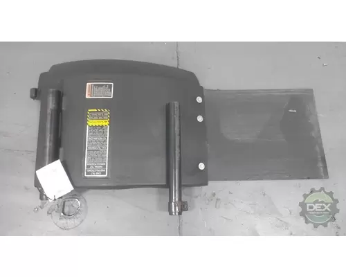MACK MRU613 Fender