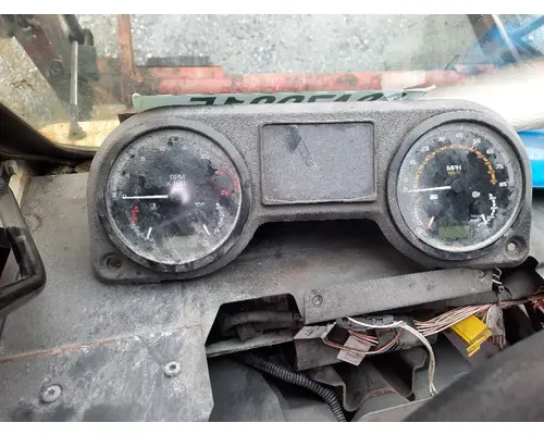 MACK MRU613 GAUGE CLUSTER