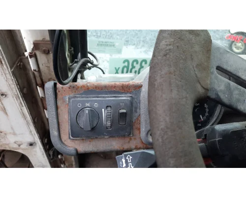 MACK MRU613 HEADLAMP SWITCH
